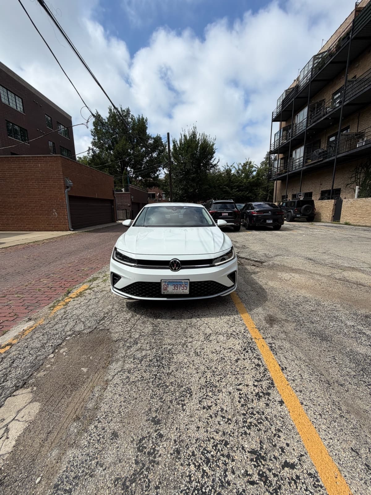 Volkswagen Jetta - Photo 1