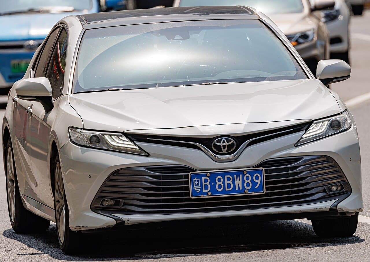 Toyota Camry - Image 2