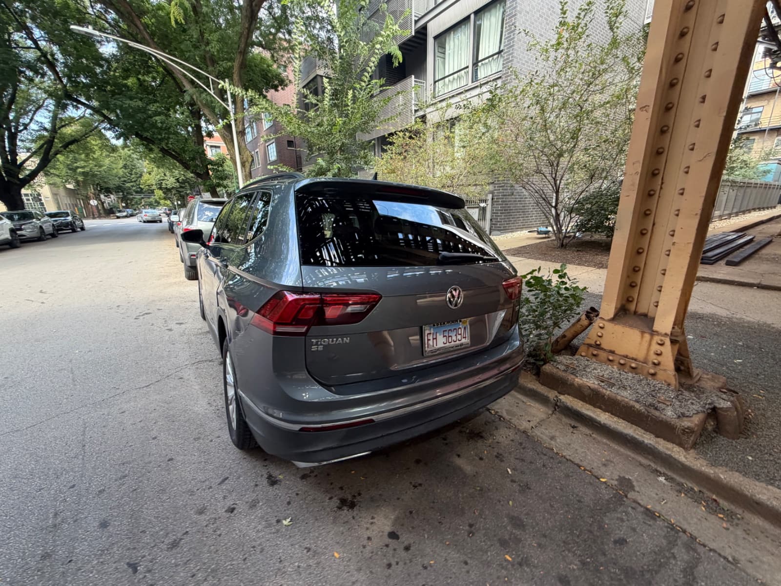 Volkswagen Tiguan - Image 2